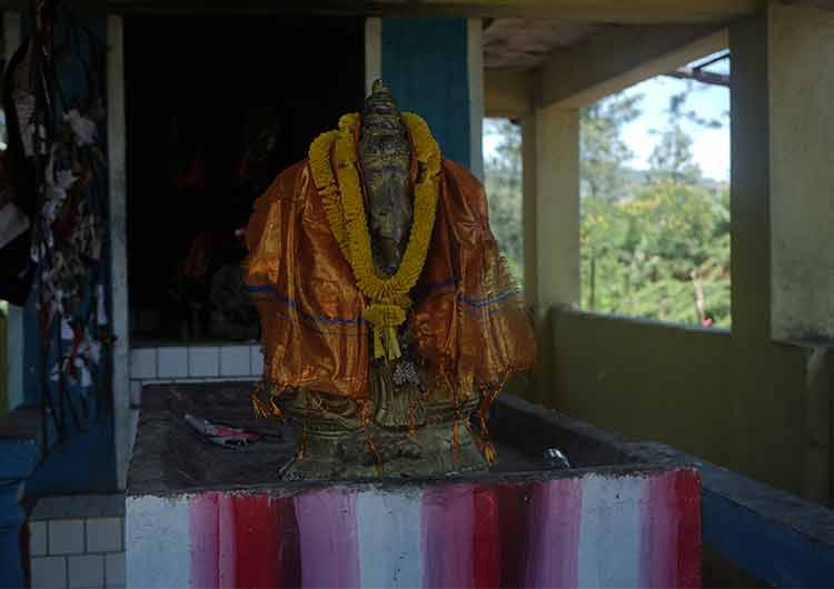 Statue of Lord Vinayagar in Kiriyagolla Kovil, Srilanka